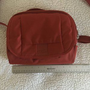 NWOT Pacsafe Red Metrosafe LS series with eXomesh